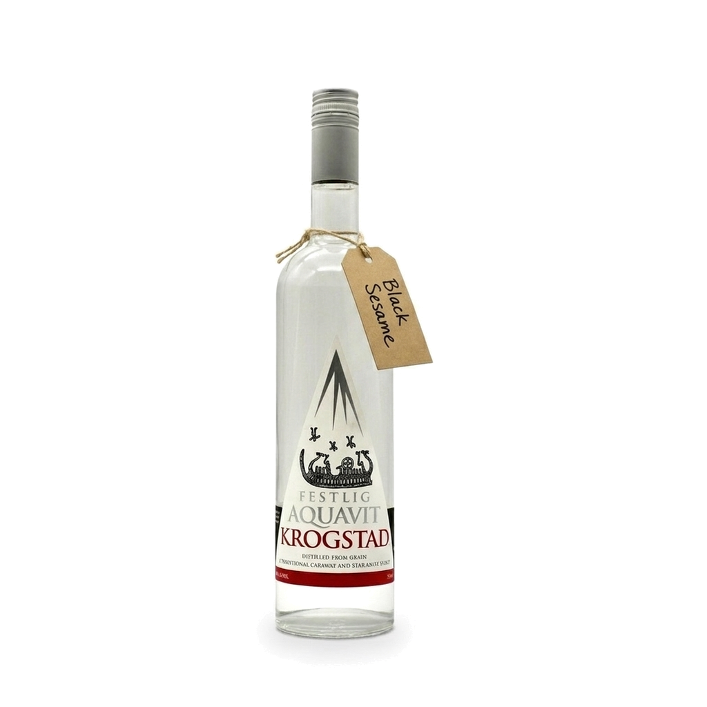 黑芝麻浸泡的 Krogstad Aquavit