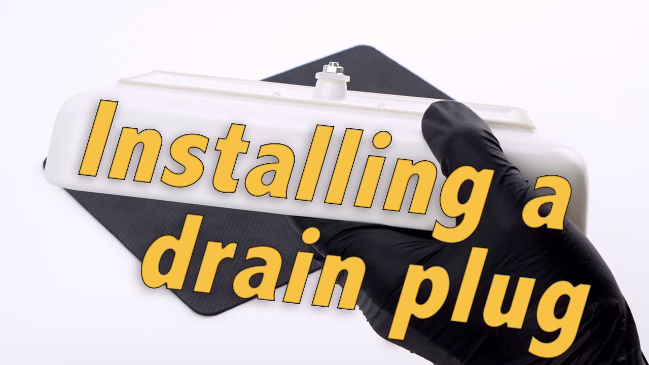 Installation eines Stöpsels an der Abtropfschale DE1 v1