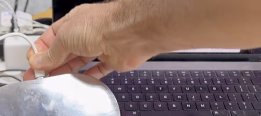 كيفية استخدام USB-C لتحديث البرامج الثابتة لميزان Half Decent